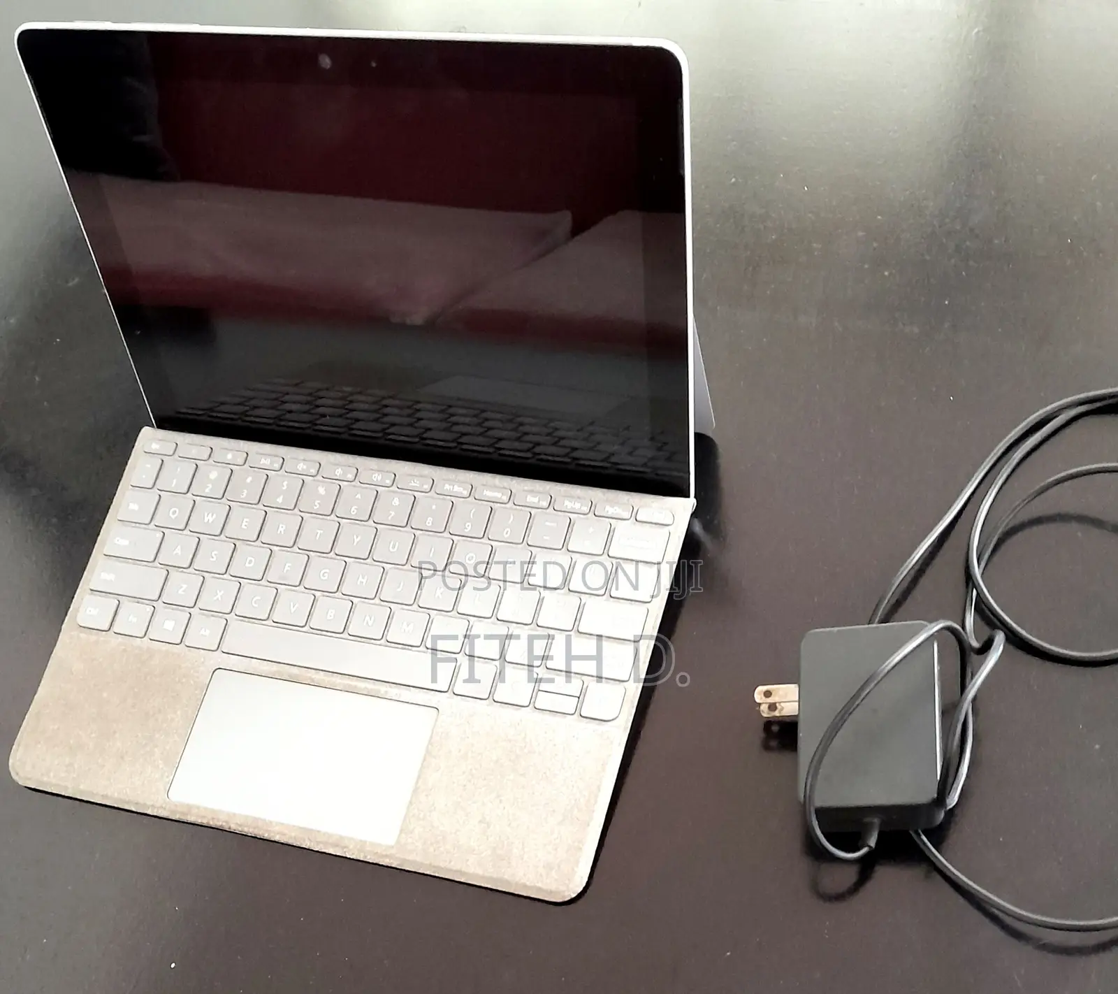 Laptop Microsoft Surface 2GB Intel Pentium SSD 32GB