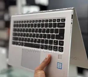 New Laptop Lenovo Yoga 910 8GB Intel Core I7 SSD 512GB