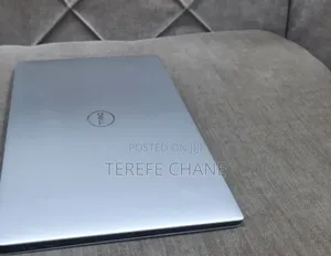 New Laptop Dell XPS 13 8GB Intel Core I5 SSD 512GB