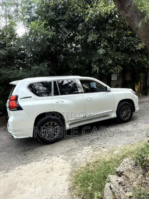 Toyota Land Cruiser Prado 2014 White