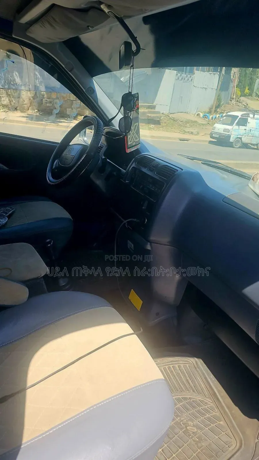 Toyota HiAce 2003 Blue