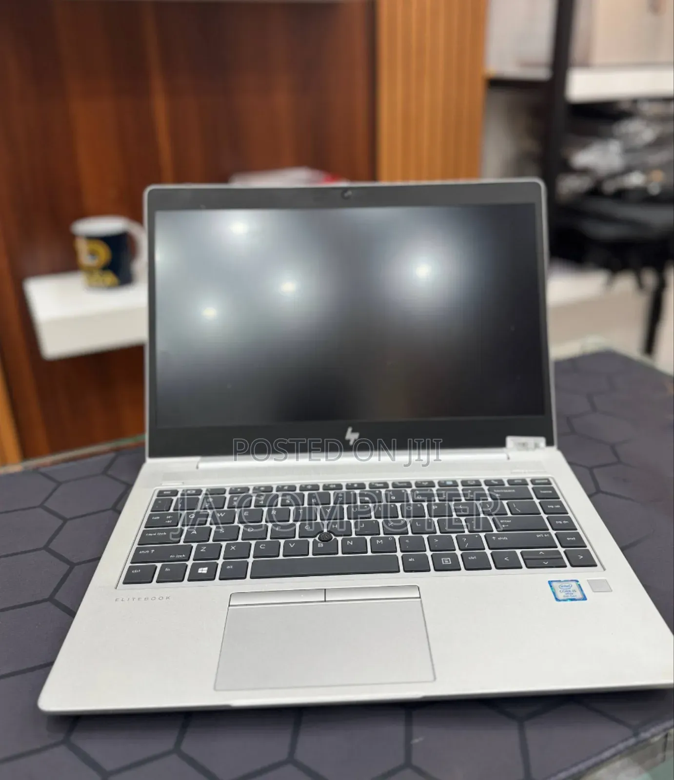 New Laptop HP EliteBook 840 G5 16GB Intel Core I5 SSD 512GB