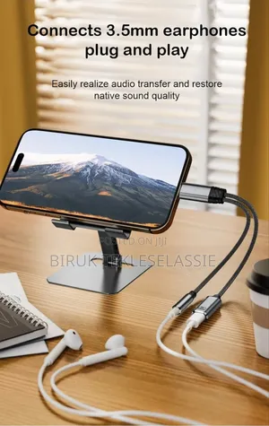 Usb-C to 3.5mm Headphone + Charger Adapter