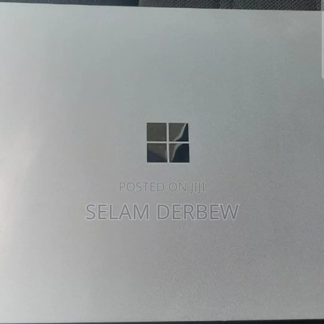 New Laptop Microsoft Surface 4GB Intel Core I5 SSD 256GB