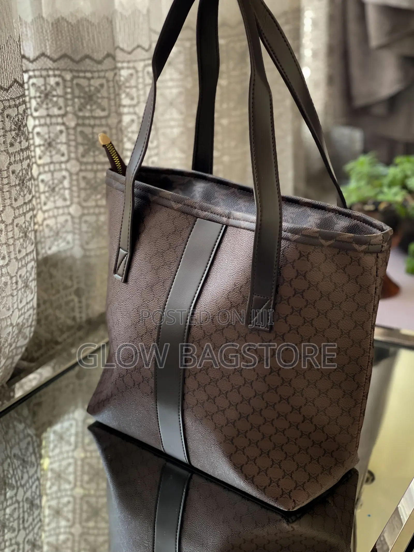 Classy Women’S Shoulder Bag