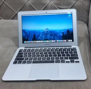 New Laptop Apple MacBook 2015 4GB Intel Core I5 SSD 128GB