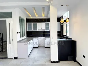 5bdrm House in Luxury House, Nifas Silk-Lafto for sale