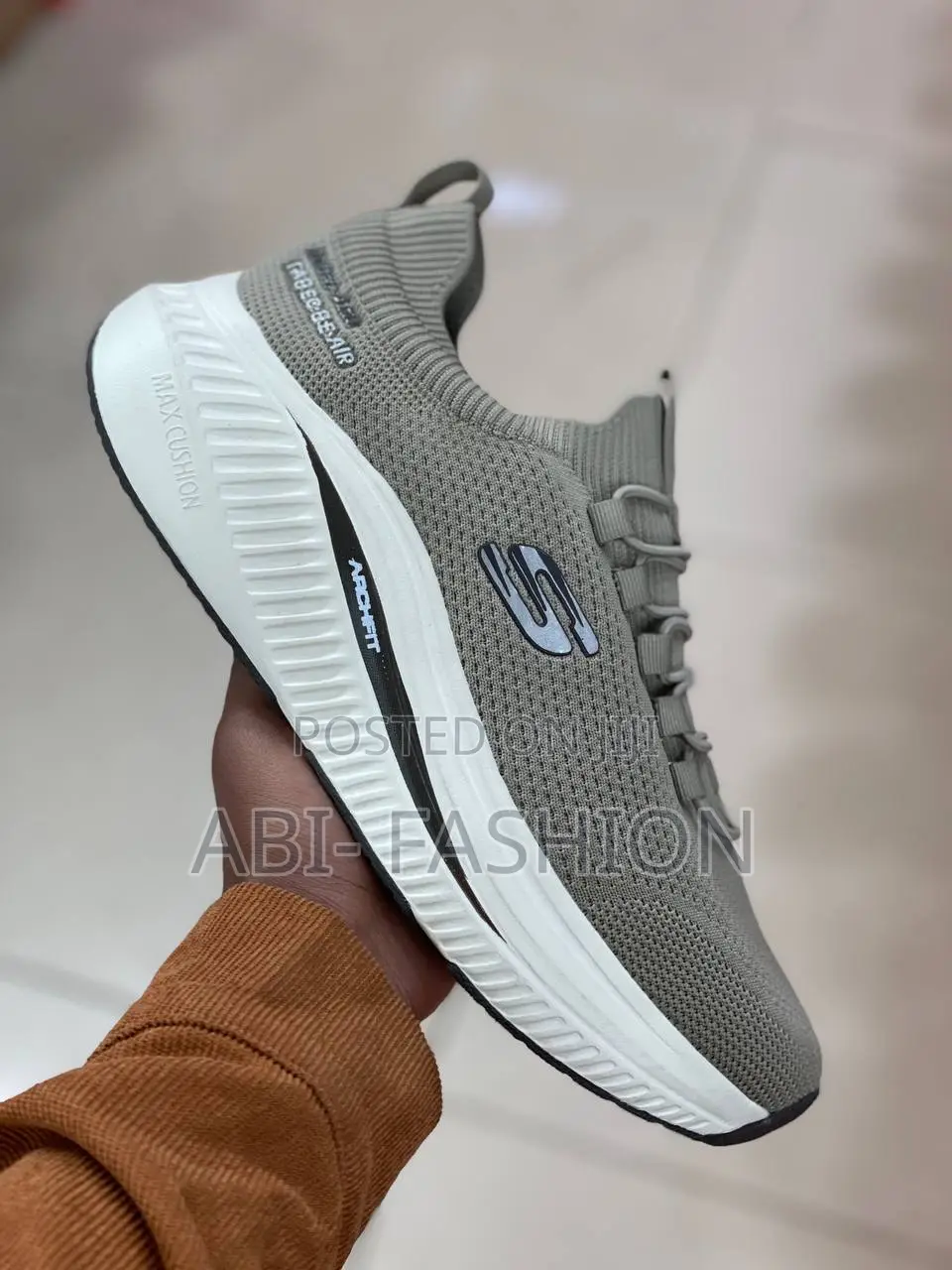 Skechers Arch Fit Master Quality