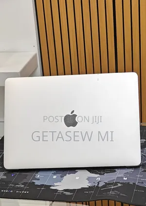 New Laptop Apple MacBook Pro 2022 M2 8GB Apple M2 SSD 256GB