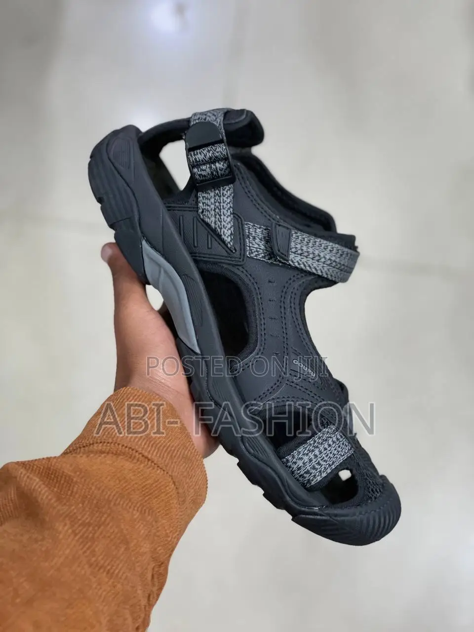 Men's Closed Toe Hiking Sandals,