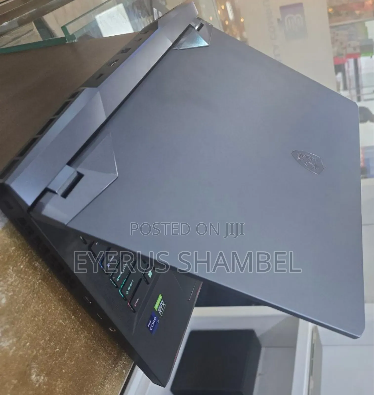 New Laptop MSI Raider GE76 12UGS 16GB Intel Core I9 SSD 1T