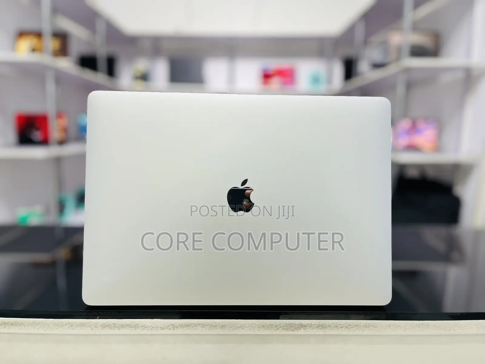 Laptop Apple MacBook 2019 32GB Intel Core I9 SSD 512GB