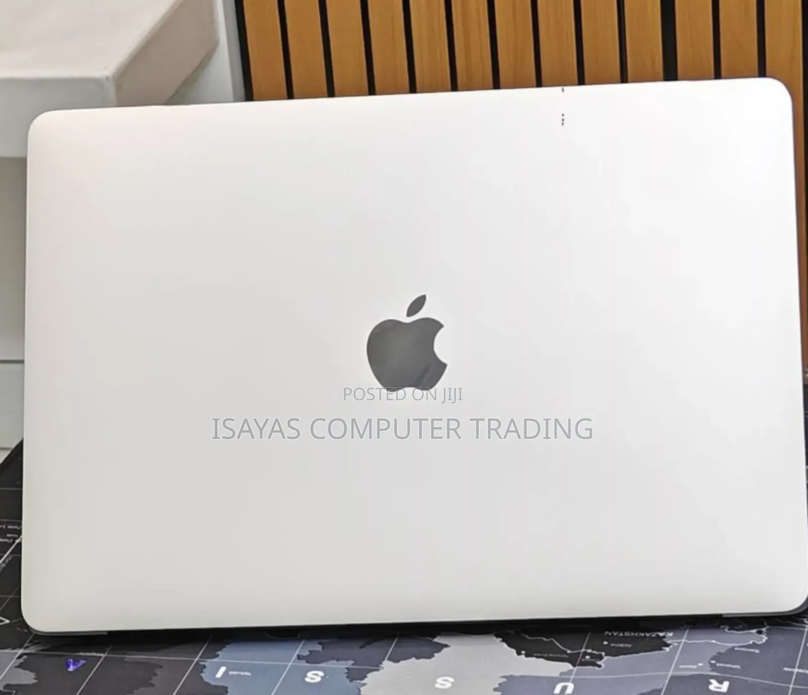 New Laptop Apple MacBook Pro 8GB SSD 256GB