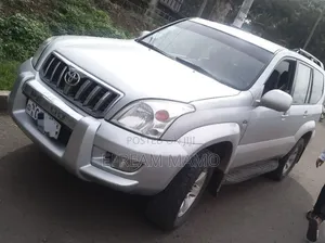 Photo - Toyota Land Cruiser 2005 Silver
