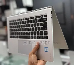 New Laptop Lenovo Yoga 910 8GB Intel Core I7 SSD 512GB