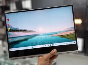 New Laptop Lenovo Yoga 910 8GB Intel Core I7 SSD 512GB