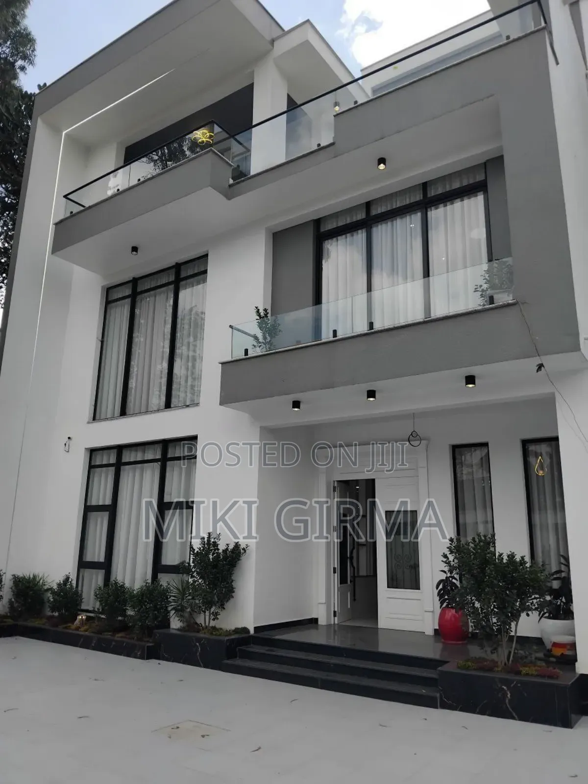 4bdrm Townhouse/Terrace in ላም በረት ማዕድን ሚኒስቴር, Bole for sale
