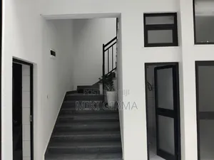 4bdrm Townhouse/Terrace in ላም በረት ማዕድን ሚኒስቴር, Bole for sale