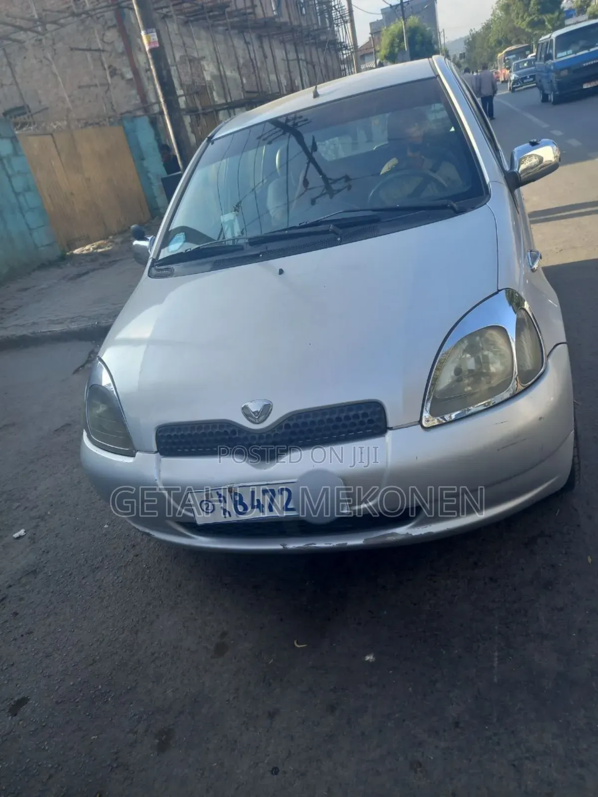 Toyota Vitz 2001 Silver