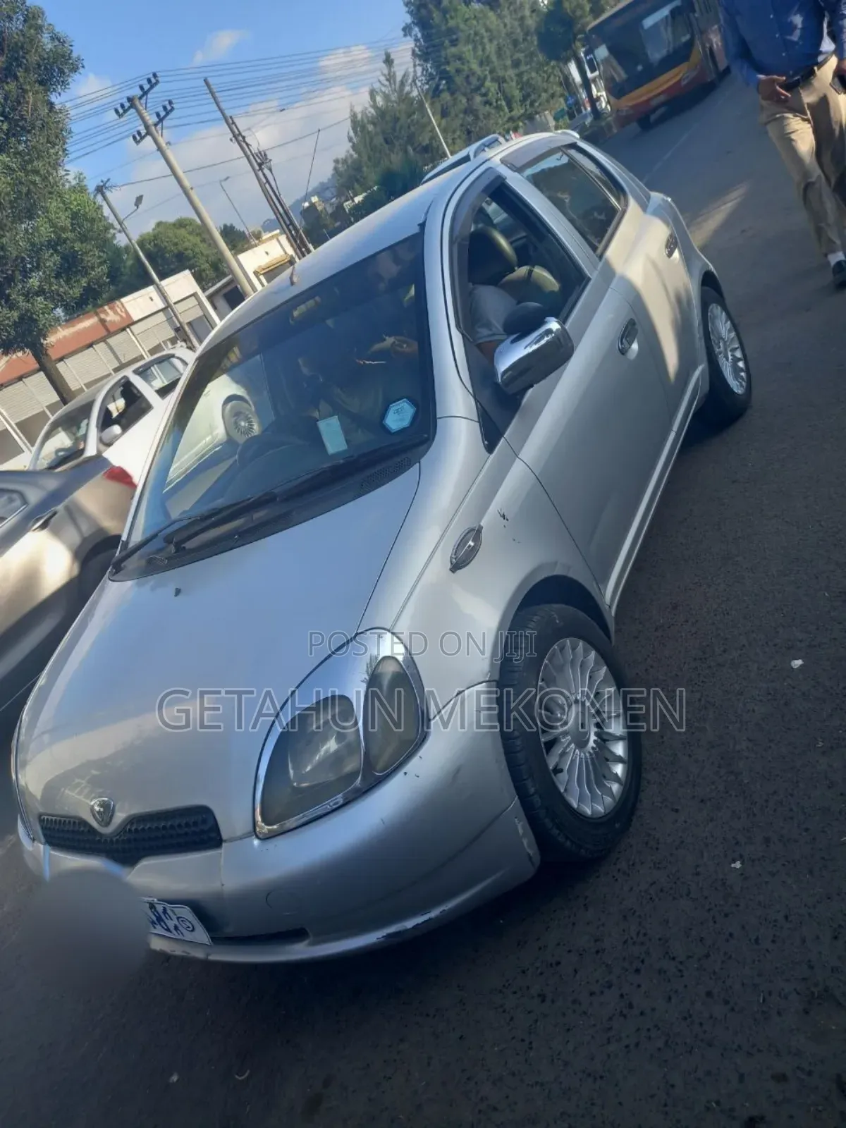 Toyota Vitz 2001 Silver
