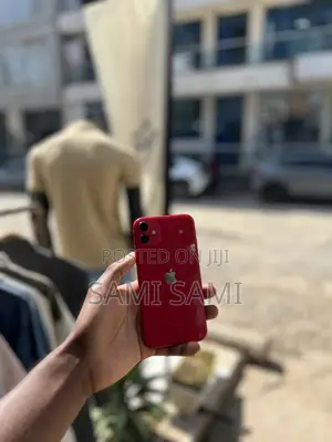 Photo - Apple iPhone 11 256 GB Red