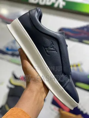 Photo - Louis Vuitton Men's Flat White Sole