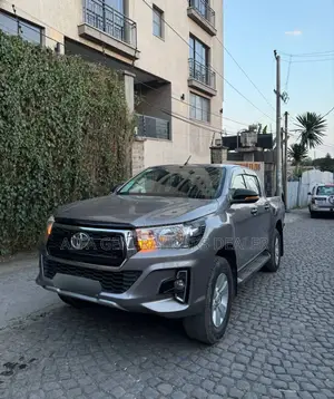 Toyota Hilux Revo Double Cab Deisel 2.8 AWD 2020 Gray