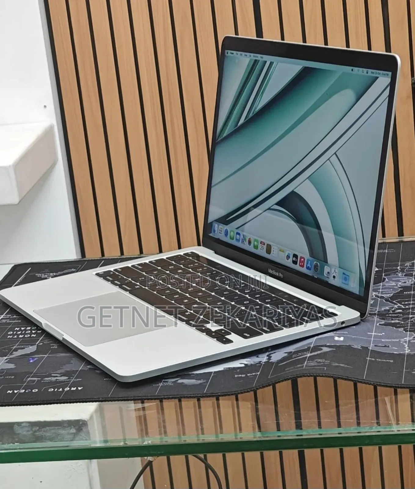 New Laptop Apple MacBook Pro 2023 M2 8GB Apple M2 SSD 256GB