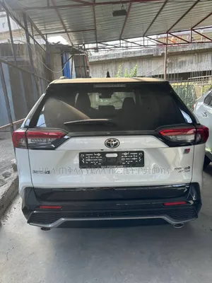 New Toyota RAV4 Hybrid 2024 White