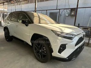 New Toyota RAV4 Hybrid 2024 White