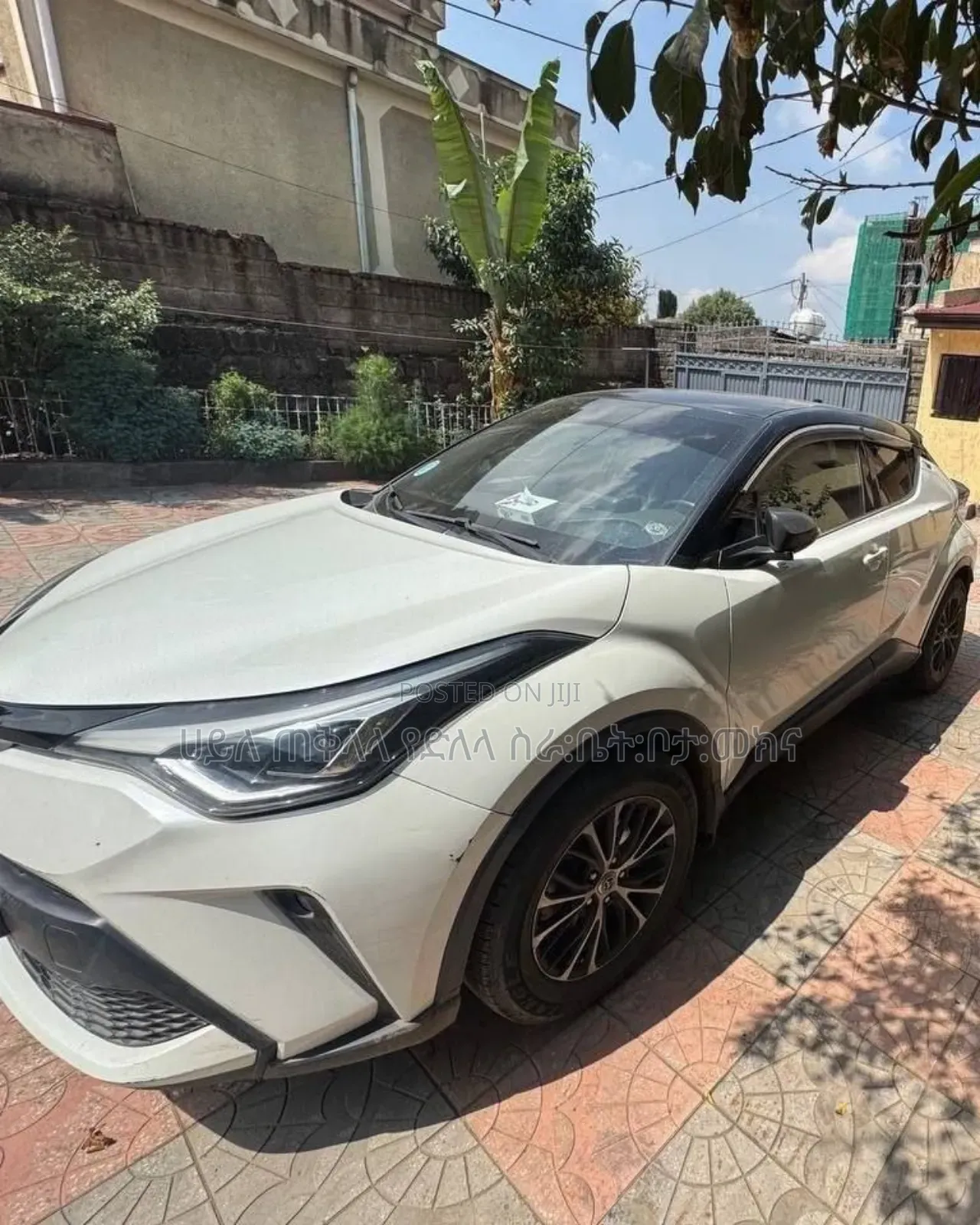 Toyota C-HR LE 2021 White