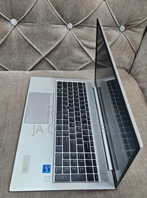 New Laptop HP EliteBook 850 G8 16GB Intel Core I7 SSD 512GB
