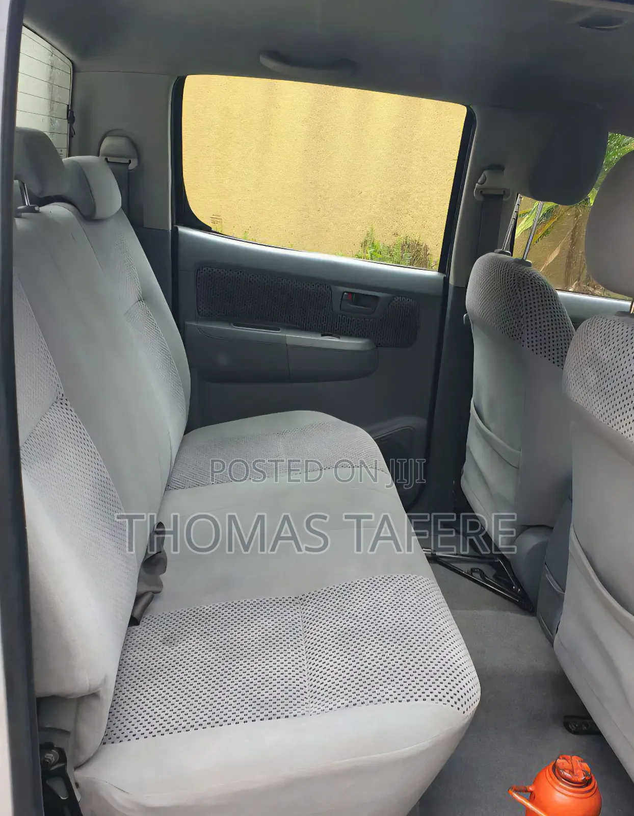 Toyota Hilux 2010 Gold