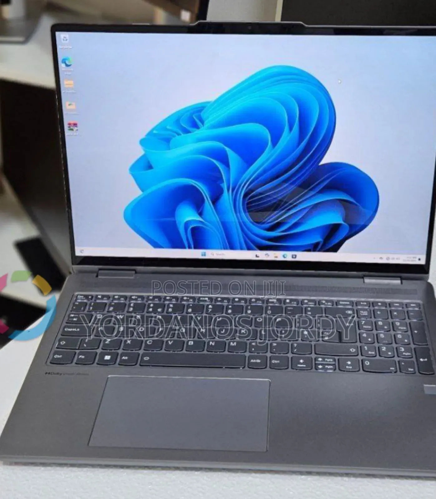 New Laptop Lenovo Yoga 7i 16GB Intel Core I7 SSD 512GB