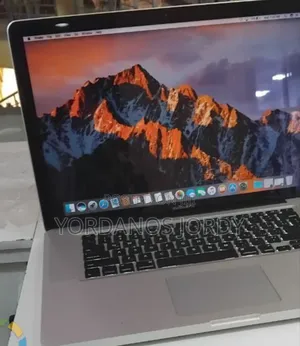 Photo - New Laptop Apple MacBook Pro 2011 8GB Intel Core i7 SSD 512GB