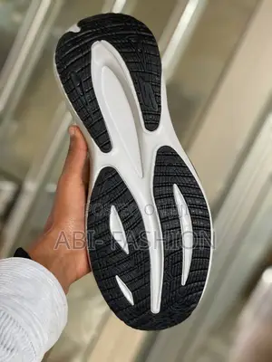 Skechers Max Cushioning Elite Premium Quality