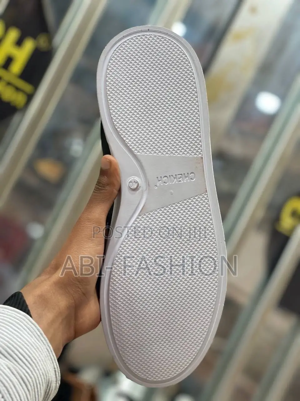 Chekichcasual Men's Sneakers in Black,