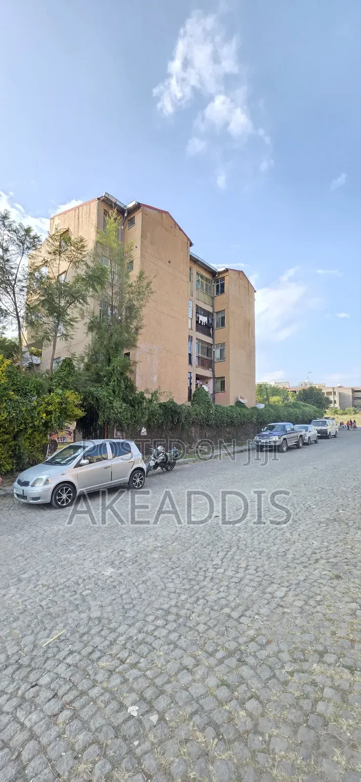 Furnished 2bdrm Condo in Bole Arbsa for sale