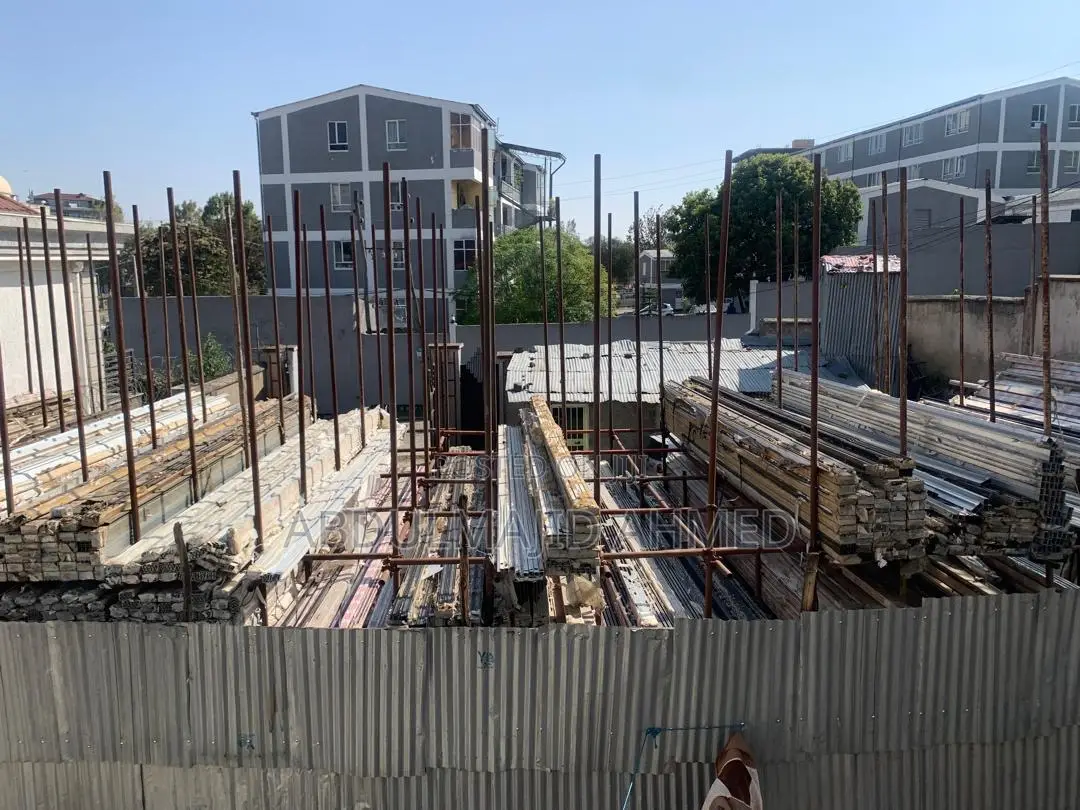 Furnished 6bdrm House in Megenagna,Shola, Yeka for sale