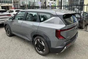 Photo - New Kia EV5 2024 Gray
