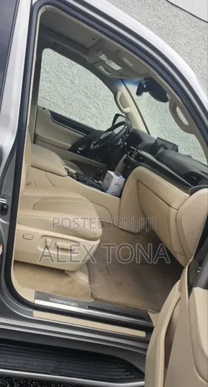 Lexus LX 2016 Silver