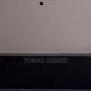 New Laptop Microsoft Surface 8GB Intel Core i5 SSD 256GB