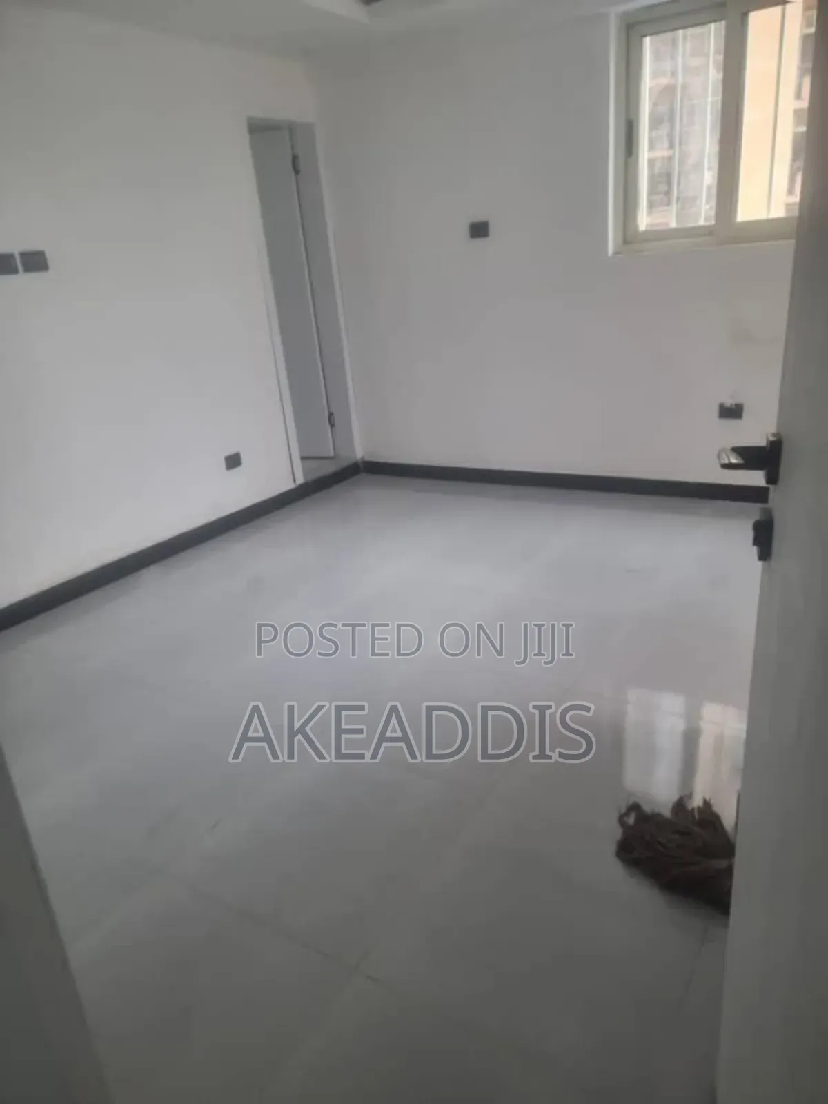 Furnished 3bdrm Condo in ቦሌ ቡልቡላ, Bole for sale