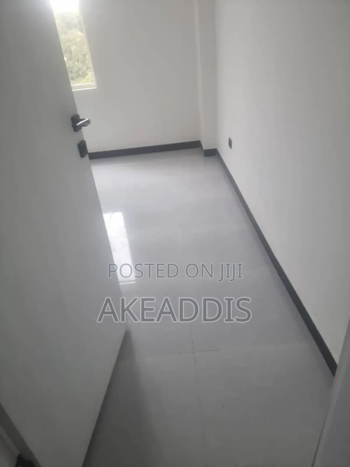 Furnished 3bdrm Condo in ቦሌ ቡልቡላ, Bole for sale