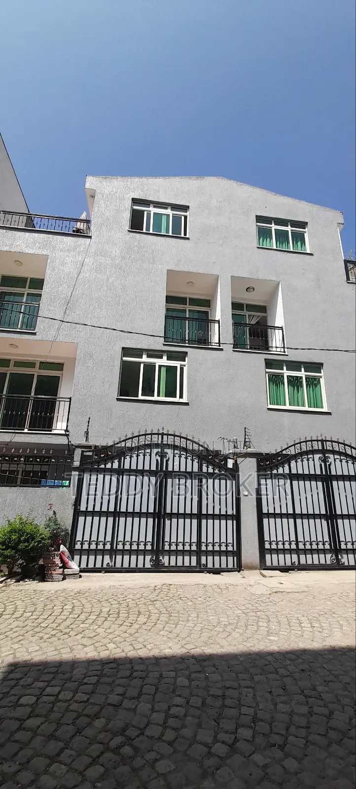 6bdrm House in Haile Garment, Nifas Silk-Lafto for sale