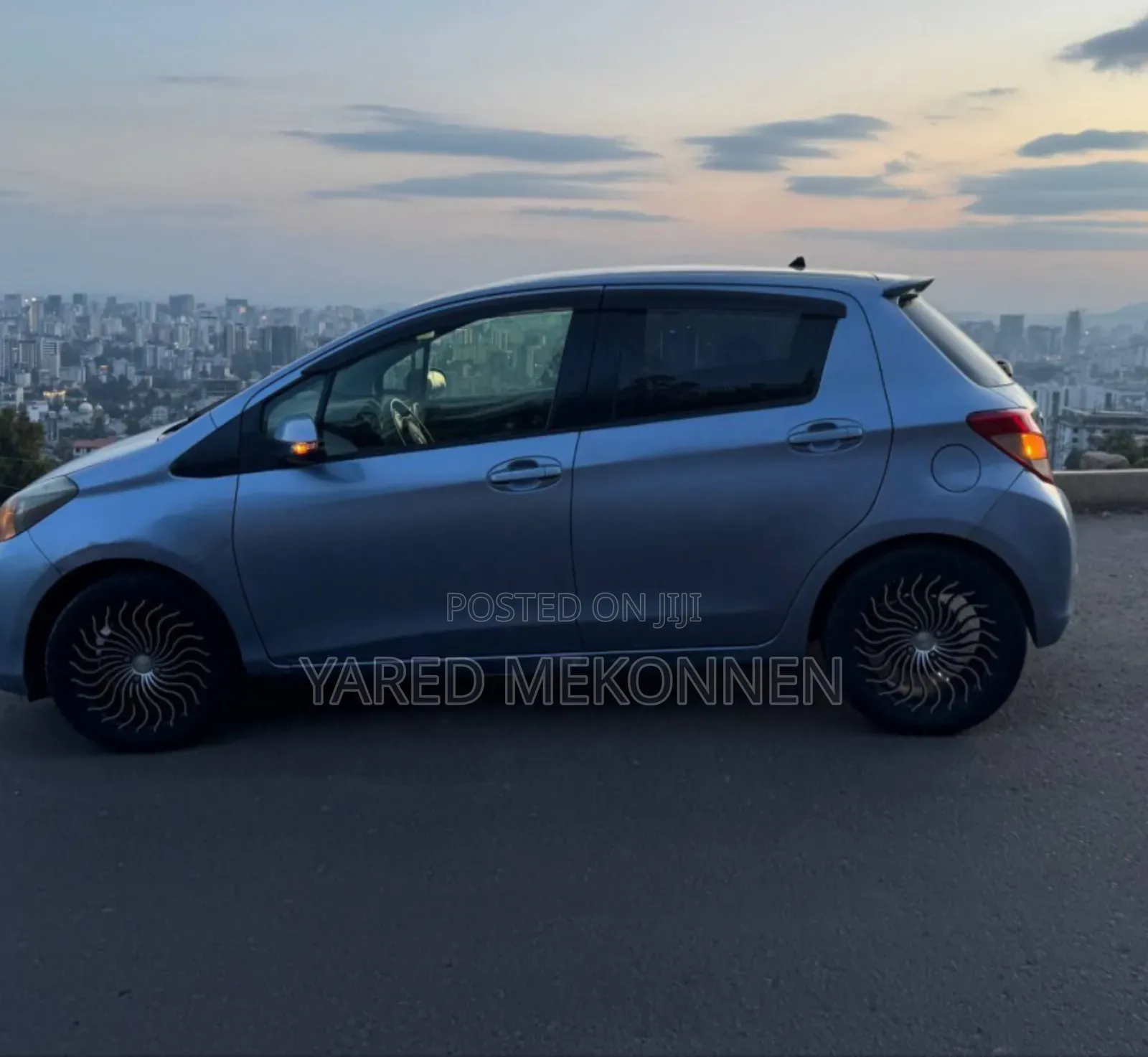 Toyota Yaris 2013 Blue