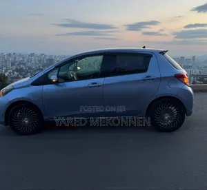 Toyota Yaris 2013 Blue
