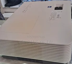 Photo - New Arrival 
Sony VPL-Dx221 Projector 
1 Piece Remains 
Resoluti