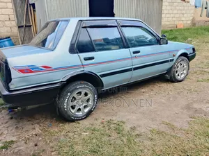 Toyota Corolla 1.3 1986 Blue