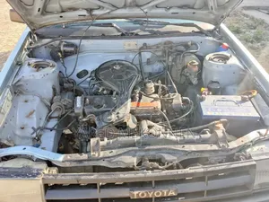 Toyota Corolla 1.3 1986 Blue